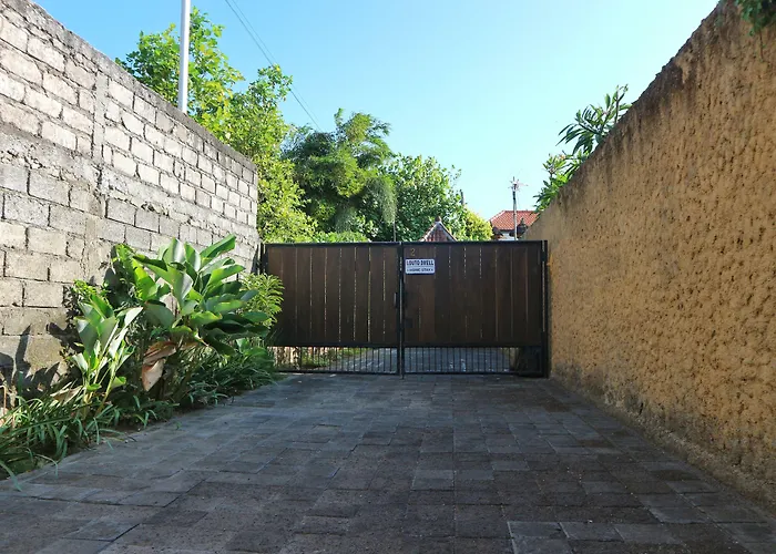 Alloggio in famiglia Louto Dmell Villa&guesthouse *